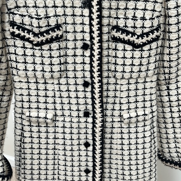 CHANEL Vintage Wool Boucle Long Jacket - Picture 15 of 16